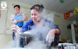 Xem người Hà Nội làm bánh trôi, bánh chay trong Tết Hàn thực